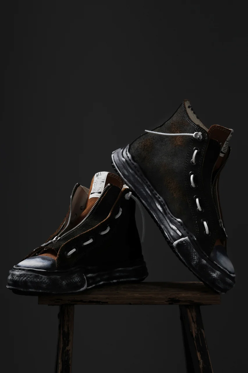 ISAMU KATAYAMA BACKLASH xx Maison MIHARA YASUHIRO “PETERSON” OG SOLE STEER SUEDE GARMENT-DYED HIGH-TOP SNEAKER (BLACK) - Image 29