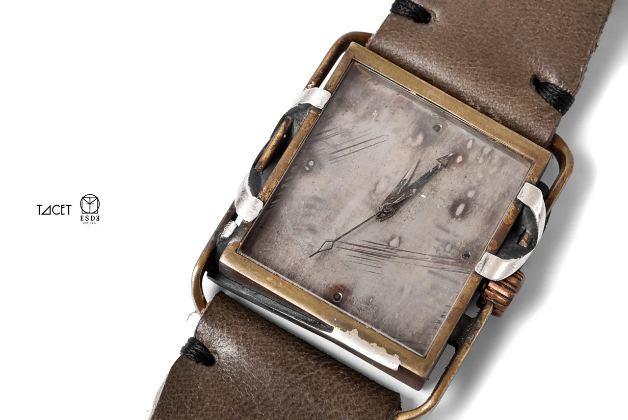 TACET x ESDE - Pyramid watch in brass with Black Diamond (Automatic) - Image 44